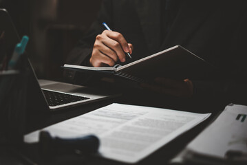 梦见一个妈妈领着她女儿的预兆